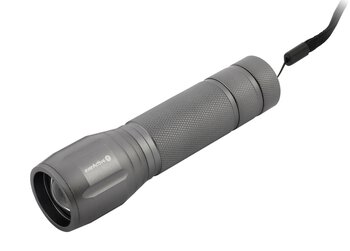 latarka everActive FL-300 + adapter + akumulator Xtar 18650 + ładowarka Xtar MC1