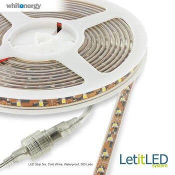 Wodoodporna taśma diodowa 300 LED SMD 5m czerwona